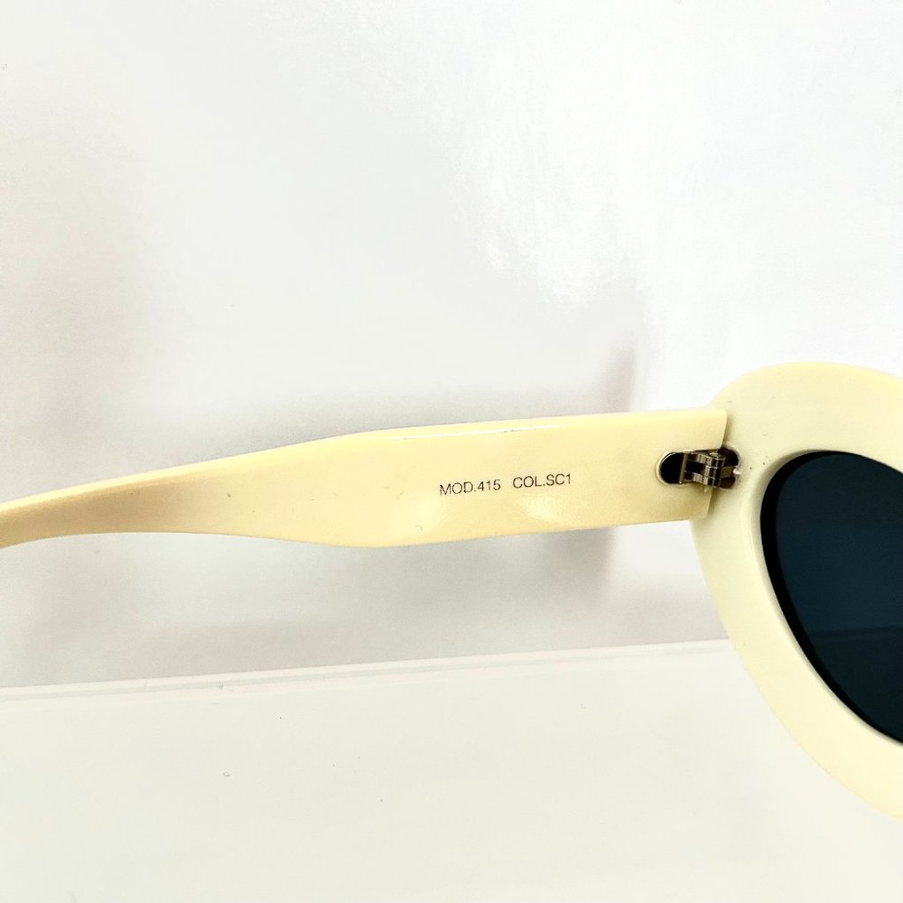 VINTAGE! Gianni Versace sunglasses - Picture 6 of 8